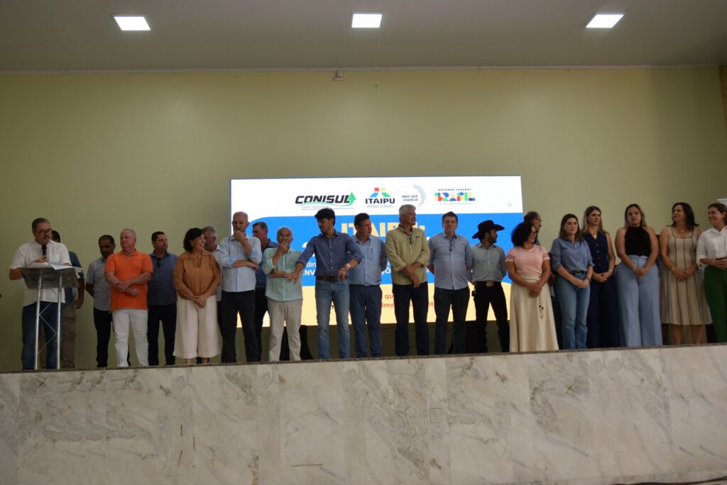 Itaipu e Conisul realizam reunião em Iguatemi para entrega de R$ 20,3 milhões em ações e investimentos aos municípios consorciados Itaipu e Conisul realizam reunião em Iguatemi para entrega de R$ 20,3 milhões em ações e investimentos aos municípios consorciados