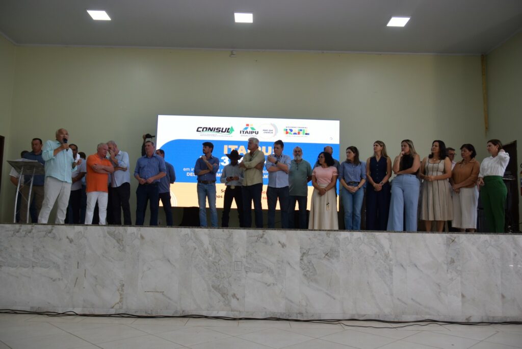 Itaipu e Conisul realizam reunião em Iguatemi para entrega de R$ 20,3 milhões em ações e investimentos aos municípios consorciados Itaipu e Conisul realizam reunião em Iguatemi para entrega de R$ 20,3 milhões em ações e investimentos aos municípios consorciados