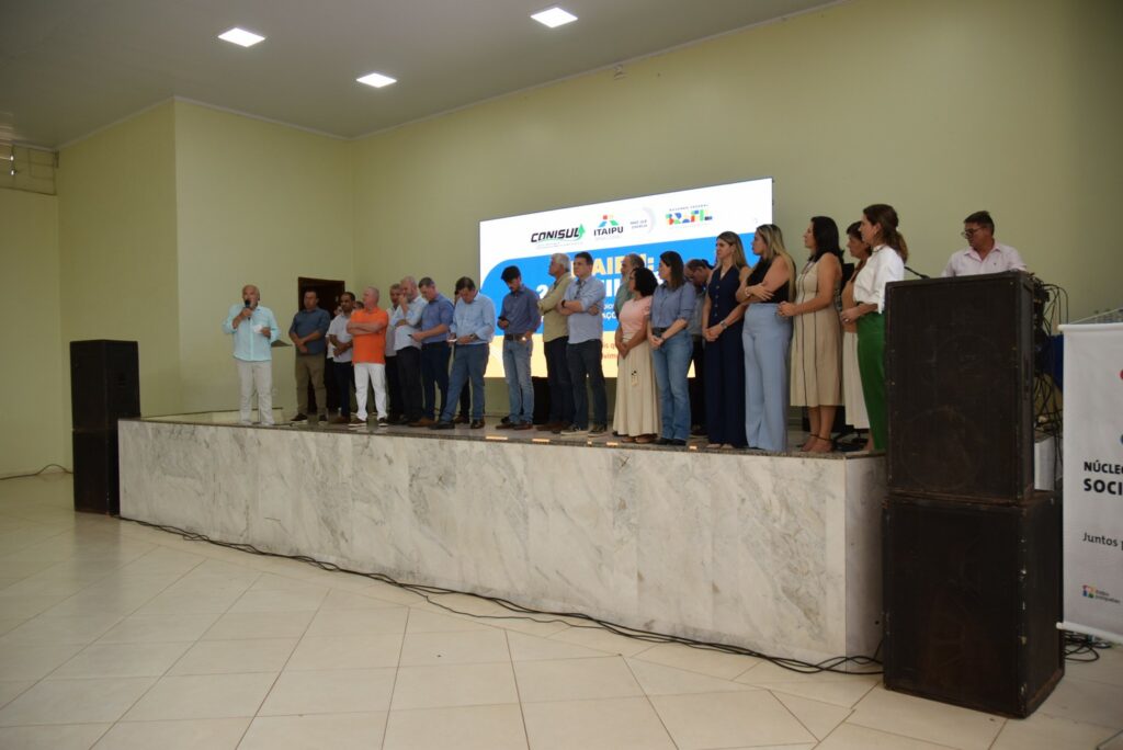 Itaipu e Conisul realizam reunião em Iguatemi para entrega de R$ 20,3 milhões em ações e investimentos aos municípios consorciados Itaipu e Conisul realizam reunião em Iguatemi para entrega de R$ 20,3 milhões em ações e investimentos aos municípios consorciados