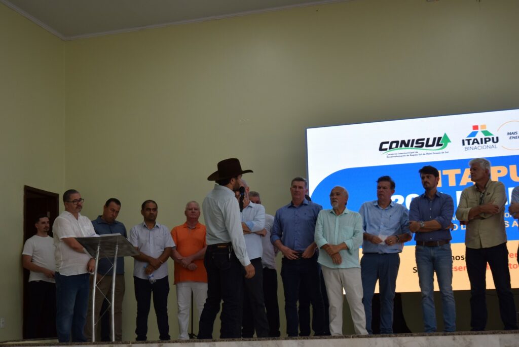 Itaipu e Conisul realizam reunião em Iguatemi para entrega de R$ 20,3 milhões em ações e investimentos aos municípios consorciados Itaipu e Conisul realizam reunião em Iguatemi para entrega de R$ 20,3 milhões em ações e investimentos aos municípios consorciados