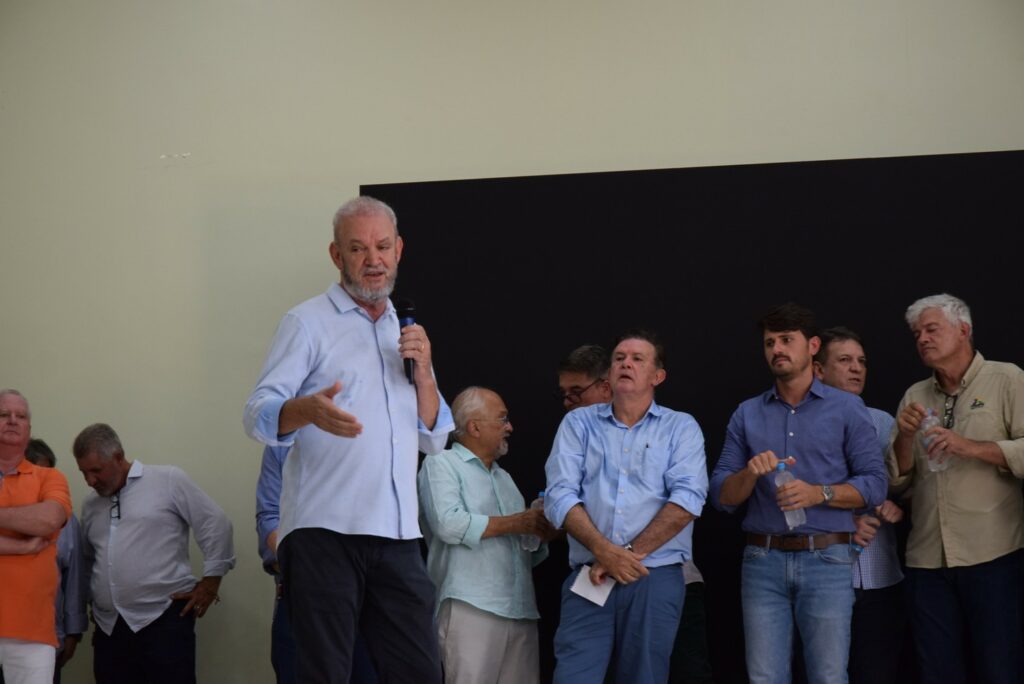 Itaipu e Conisul realizam reunião em Iguatemi para entrega de R$ 20,3 milhões em ações e investimentos aos municípios consorciados Itaipu e Conisul realizam reunião em Iguatemi para entrega de R$ 20,3 milhões em ações e investimentos aos municípios consorciados