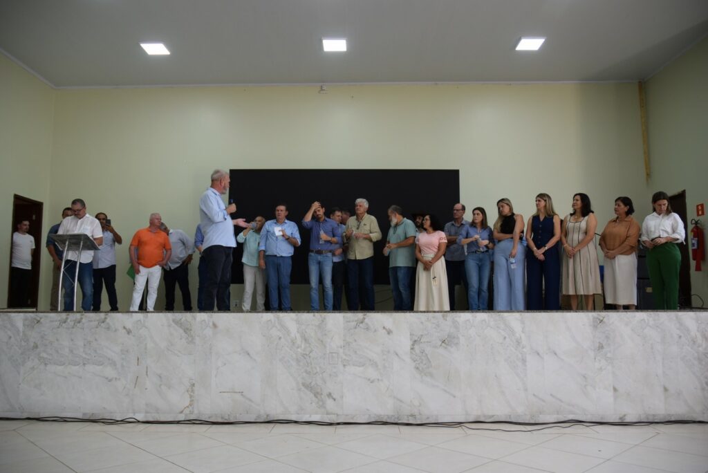 Itaipu e Conisul realizam reunião em Iguatemi para entrega de R$ 20,3 milhões em ações e investimentos aos municípios consorciados Itaipu e Conisul realizam reunião em Iguatemi para entrega de R$ 20,3 milhões em ações e investimentos aos municípios consorciados