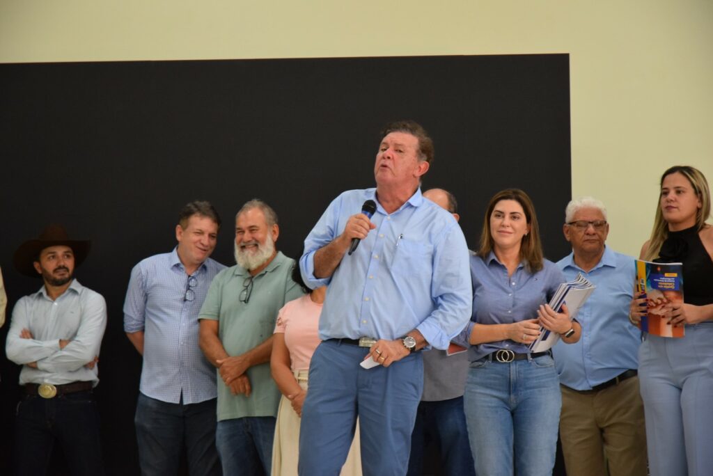 Itaipu e Conisul realizam reunião em Iguatemi para entrega de R$ 20,3 milhões em ações e investimentos aos municípios consorciados Itaipu e Conisul realizam reunião em Iguatemi para entrega de R$ 20,3 milhões em ações e investimentos aos municípios consorciados