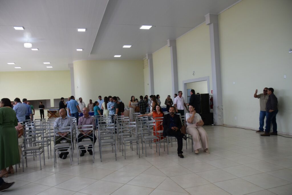 Itaipu e Conisul realizam reunião em Iguatemi para entrega de R$ 20,3 milhões em ações e investimentos aos municípios consorciados Itaipu e Conisul realizam reunião em Iguatemi para entrega de R$ 20,3 milhões em ações e investimentos aos municípios consorciados