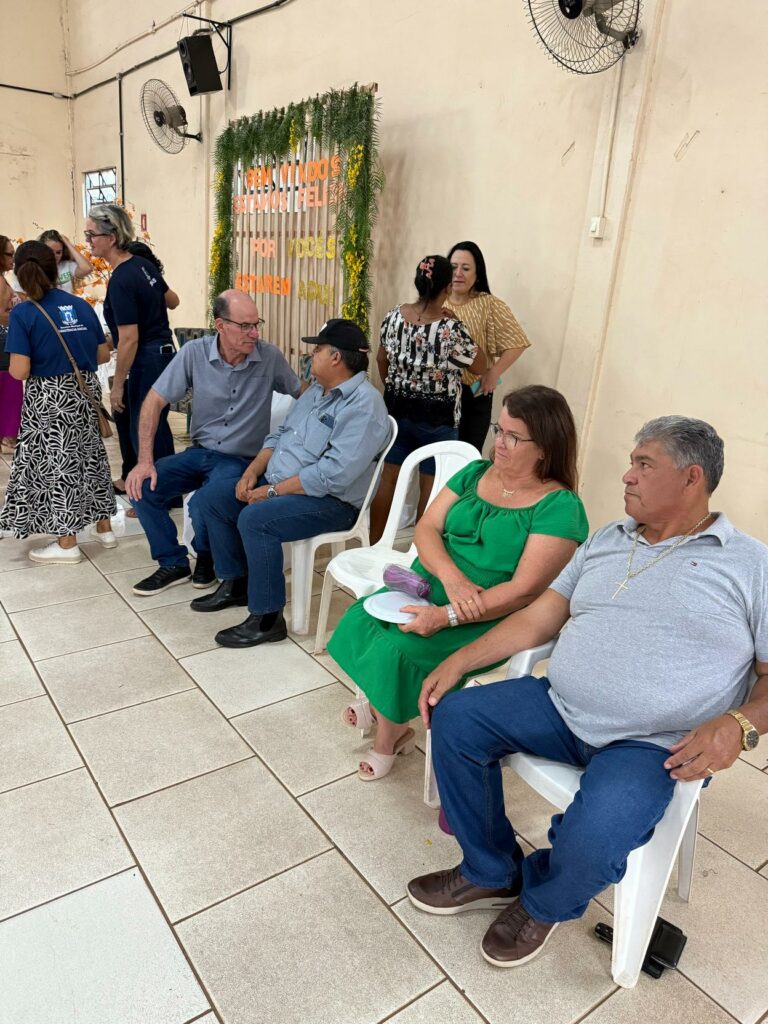 Baile do Conviver reúne idosos para uma tarde de alegria e reencontros em Amambai Baile do Conviver reúne idosos para uma tarde de alegria e reencontros em Amambai