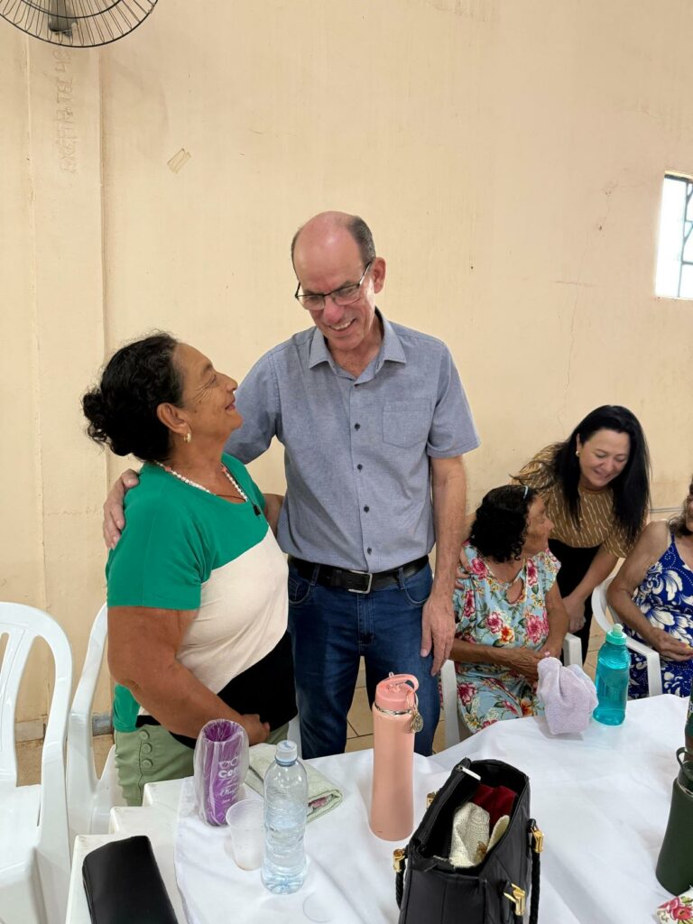 Baile do Conviver reúne idosos para uma tarde de alegria e reencontros em Amambai Baile do Conviver reúne idosos para uma tarde de alegria e reencontros em Amambai