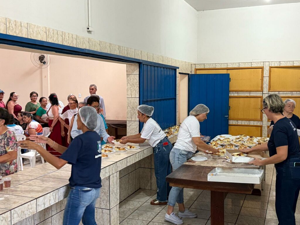 Baile do Conviver reúne idosos para uma tarde de alegria e reencontros em Amambai Baile do Conviver reúne idosos para uma tarde de alegria e reencontros em Amambai