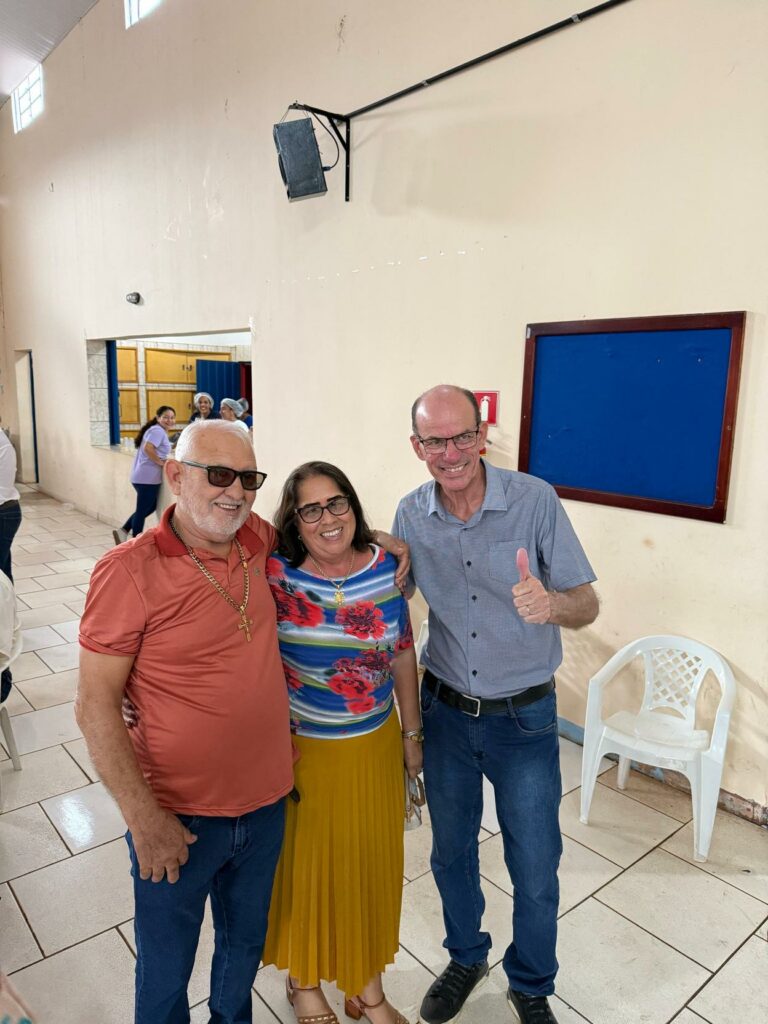 Baile do Conviver reúne idosos para uma tarde de alegria e reencontros em Amambai Baile do Conviver reúne idosos para uma tarde de alegria e reencontros em Amambai