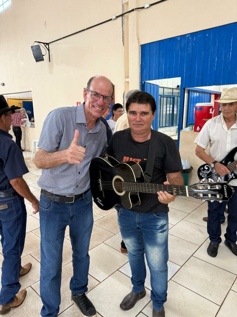 Baile do Conviver reúne idosos para uma tarde de alegria e reencontros em Amambai Baile do Conviver reúne idosos para uma tarde de alegria e reencontros em Amambai