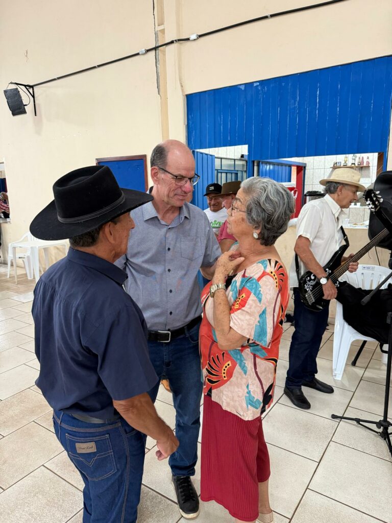Baile do Conviver reúne idosos para uma tarde de alegria e reencontros em Amambai Baile do Conviver reúne idosos para uma tarde de alegria e reencontros em Amambai