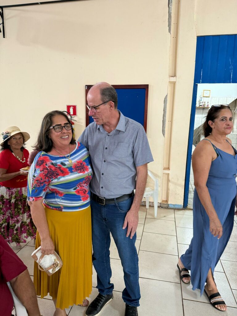 Baile do Conviver reúne idosos para uma tarde de alegria e reencontros em Amambai Baile do Conviver reúne idosos para uma tarde de alegria e reencontros em Amambai