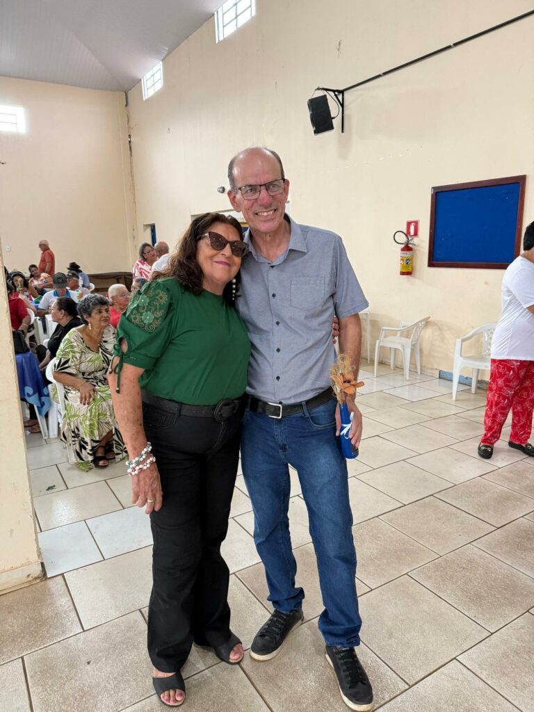 Baile do Conviver reúne idosos para uma tarde de alegria e reencontros em Amambai Baile do Conviver reúne idosos para uma tarde de alegria e reencontros em Amambai
