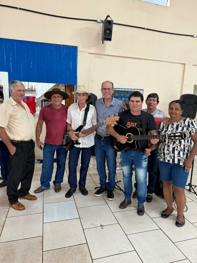 Baile do Conviver reúne idosos para uma tarde de alegria e reencontros em Amambai Baile do Conviver reúne idosos para uma tarde de alegria e reencontros em Amambai