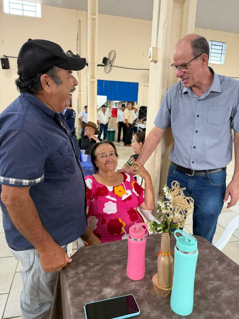 Baile do Conviver reúne idosos para uma tarde de alegria e reencontros em Amambai Baile do Conviver reúne idosos para uma tarde de alegria e reencontros em Amambai