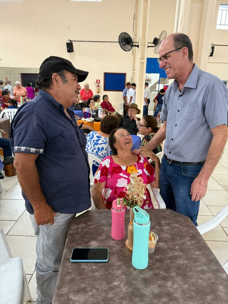 Baile do Conviver reúne idosos para uma tarde de alegria e reencontros em Amambai Baile do Conviver reúne idosos para uma tarde de alegria e reencontros em Amambai