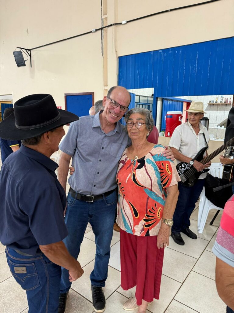 Baile do Conviver reúne idosos para uma tarde de alegria e reencontros em Amambai Baile do Conviver reúne idosos para uma tarde de alegria e reencontros em Amambai