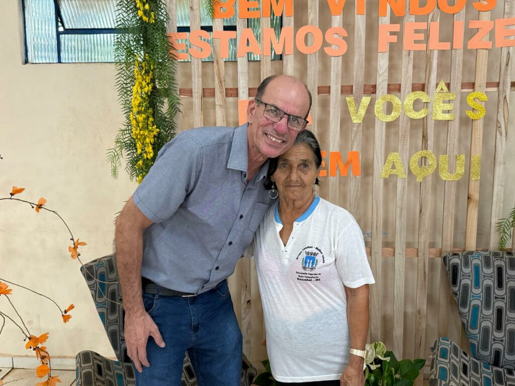 Baile do Conviver reúne idosos para uma tarde de alegria e reencontros em Amambai Baile do Conviver reúne idosos para uma tarde de alegria e reencontros em Amambai