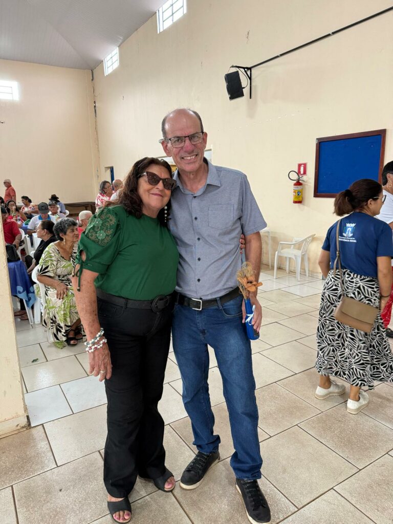 Baile do Conviver reúne idosos para uma tarde de alegria e reencontros em Amambai Baile do Conviver reúne idosos para uma tarde de alegria e reencontros em Amambai