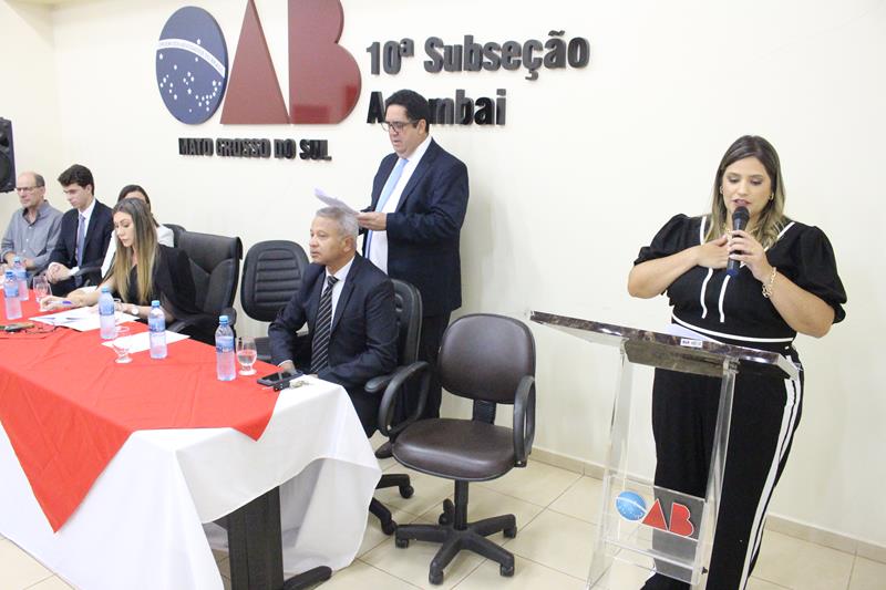 Cerimônia com representantes dos três poderes marca posse da diretoria da OAB em Amambai