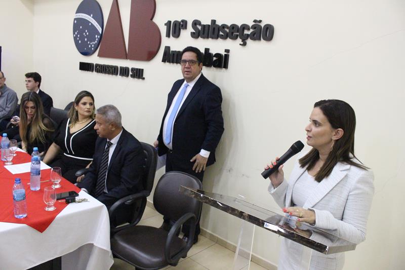 Cerimônia com representantes dos três poderes marca posse da diretoria da OAB em Amambai