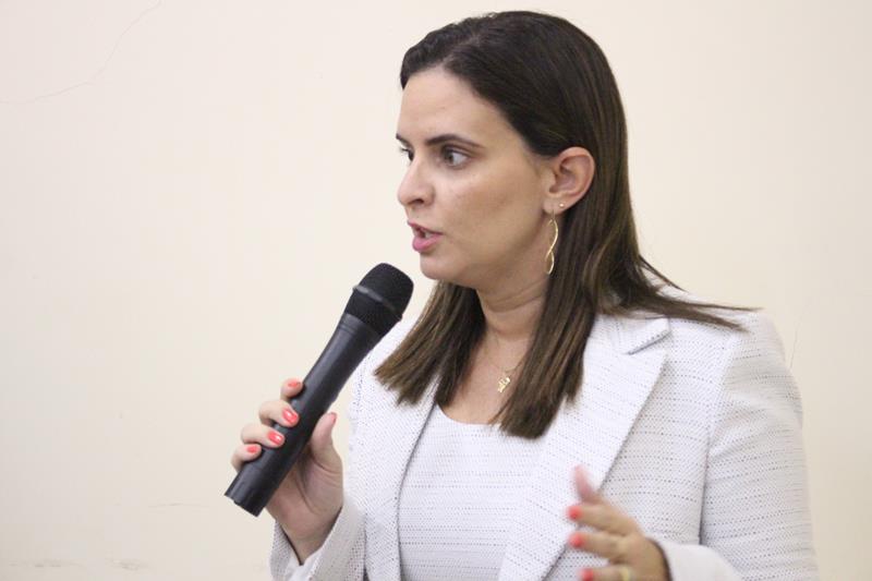 Cerimônia com representantes dos três poderes marca posse da diretoria da OAB em Amambai