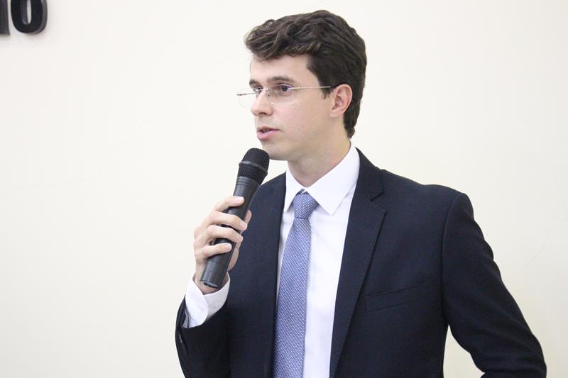 Cerimônia com representantes dos três poderes marca posse da diretoria da OAB em Amambai