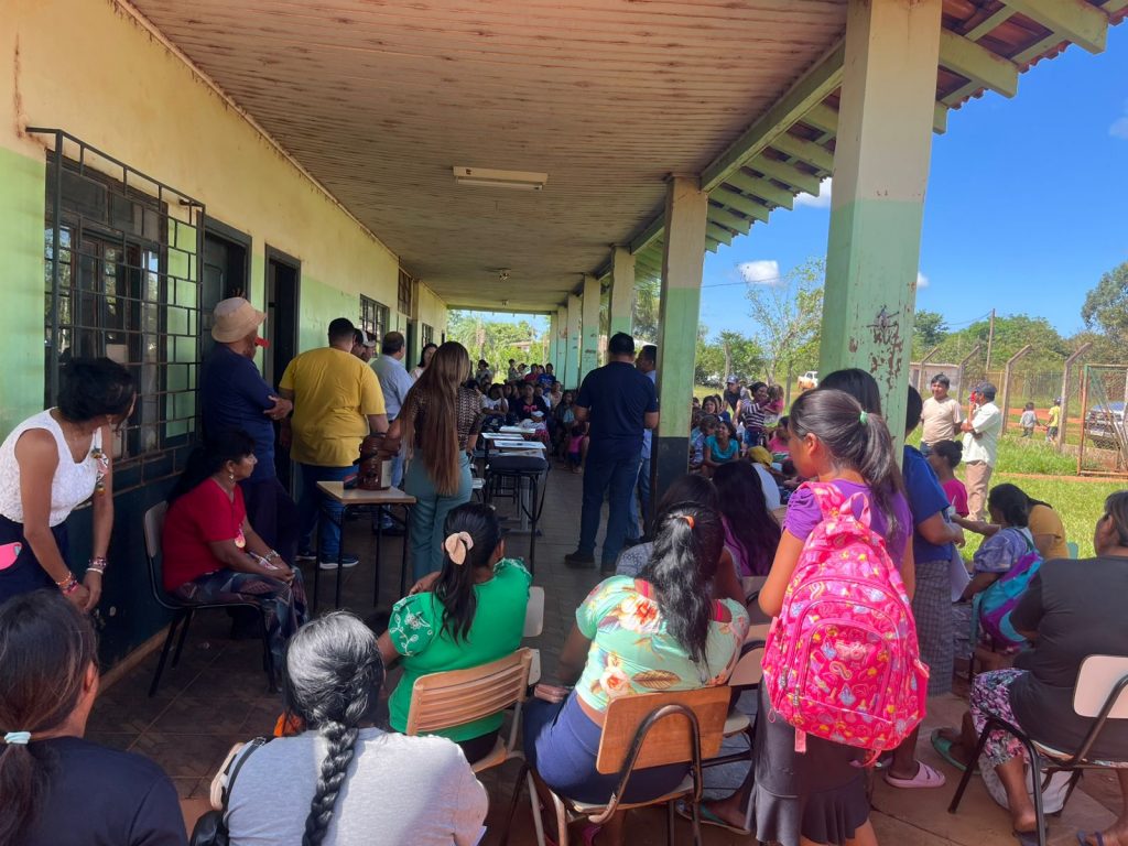 Prefeitura de Paranhos organiza cadastro de famílias indígenas para receberem fomento Prefeitura de Paranhos organiza cadastro de famílias indígenas para receberem fomento