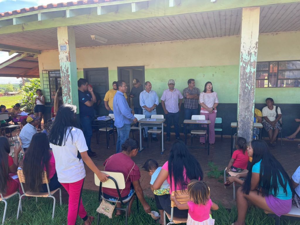 Prefeitura de Paranhos organiza cadastro de famílias indígenas para receberem fomento Prefeitura de Paranhos organiza cadastro de famílias indígenas para receberem fomento