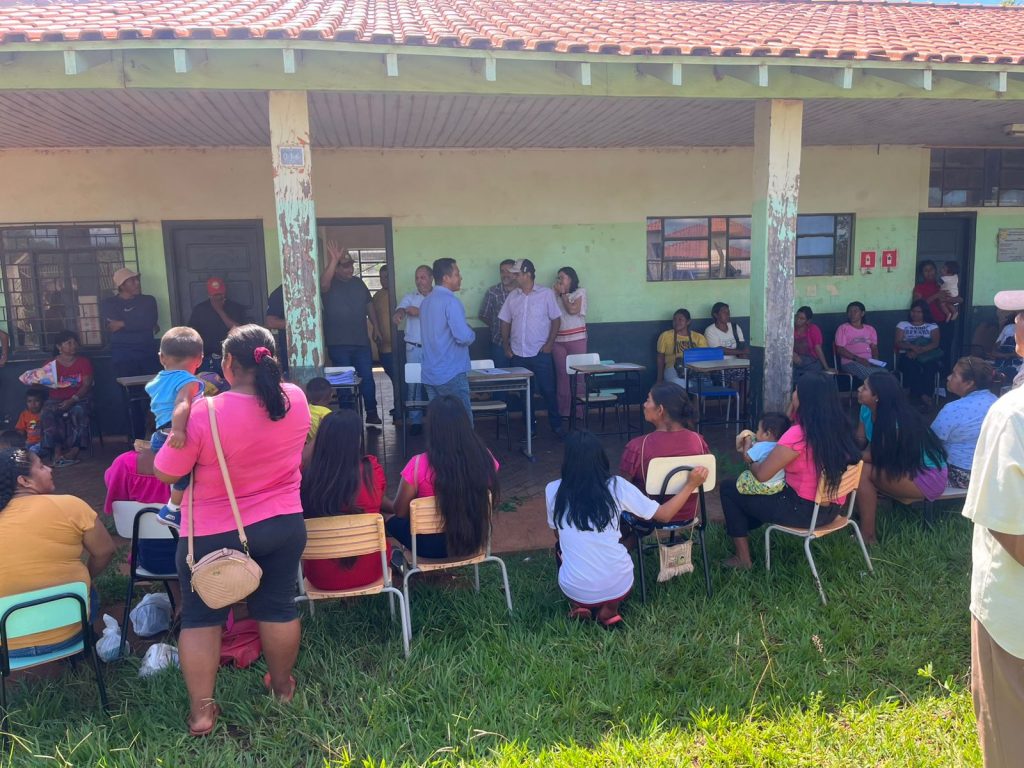 Prefeitura de Paranhos organiza cadastro de famílias indígenas para receberem fomento Prefeitura de Paranhos organiza cadastro de famílias indígenas para receberem fomento