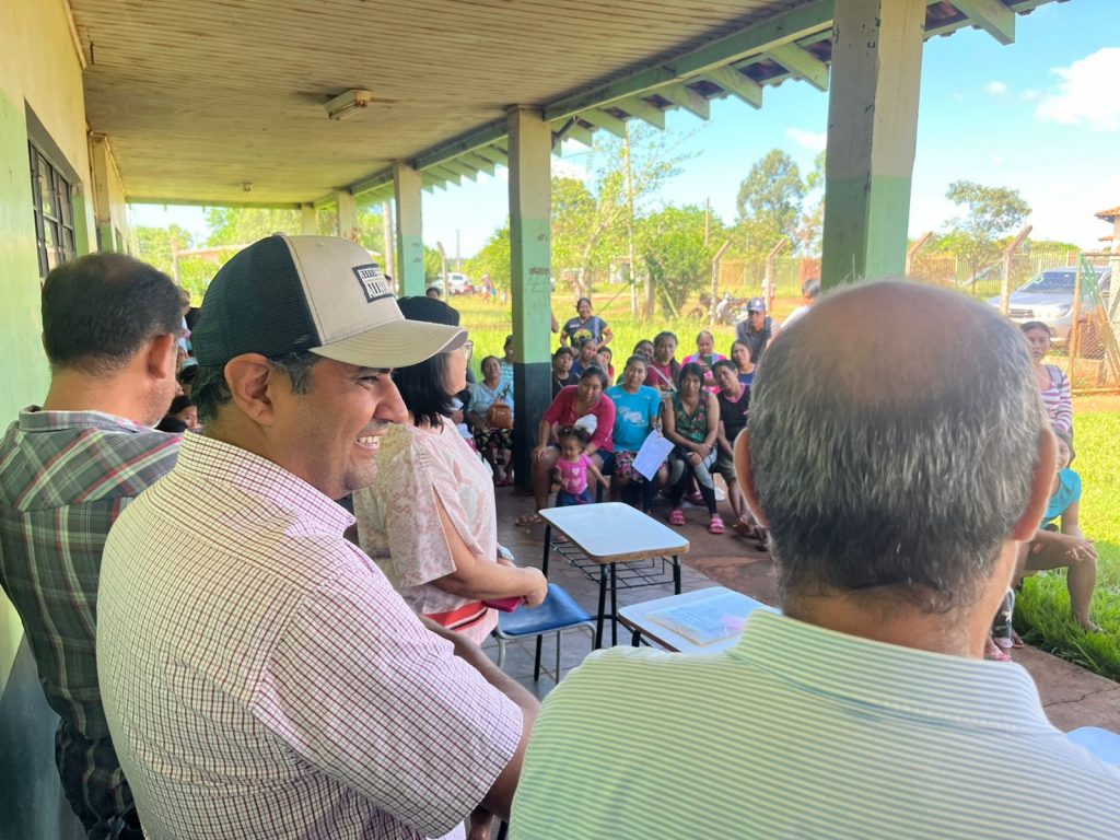 Prefeitura de Paranhos organiza cadastro de famílias indígenas para receberem fomento Prefeitura de Paranhos organiza cadastro de famílias indígenas para receberem fomento