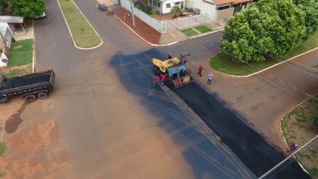Prefeitura de Iguatemi reinicia recapeamento asfáltico no bairro Vila Nova Esperança Prefeitura de Iguatemi reinicia recapeamento asfáltico no bairro Vila Nova Esperança