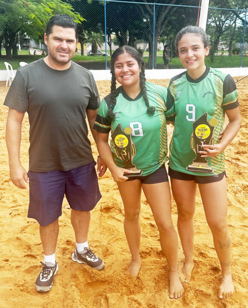 Dupla Ana Paula e Larissa Spagnol é a campeã do 1º Torneio de Vôlei de Praia em Amambai Dupla Ana Paula e Larissa Spagnol é a campeã do 1º Torneio de Vôlei de Praia em Amambai