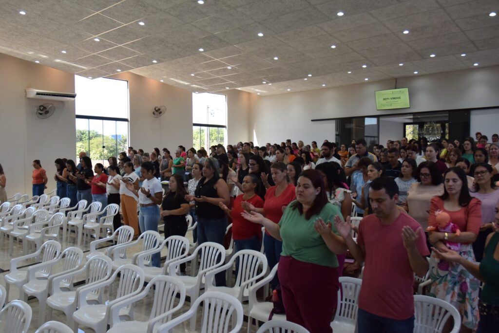 Profissionais da área da educação de Iguatemi participam de treinamento de primeiros socorros Profissionais da área da educação de Iguatemi participam de treinamento de primeiros socorros