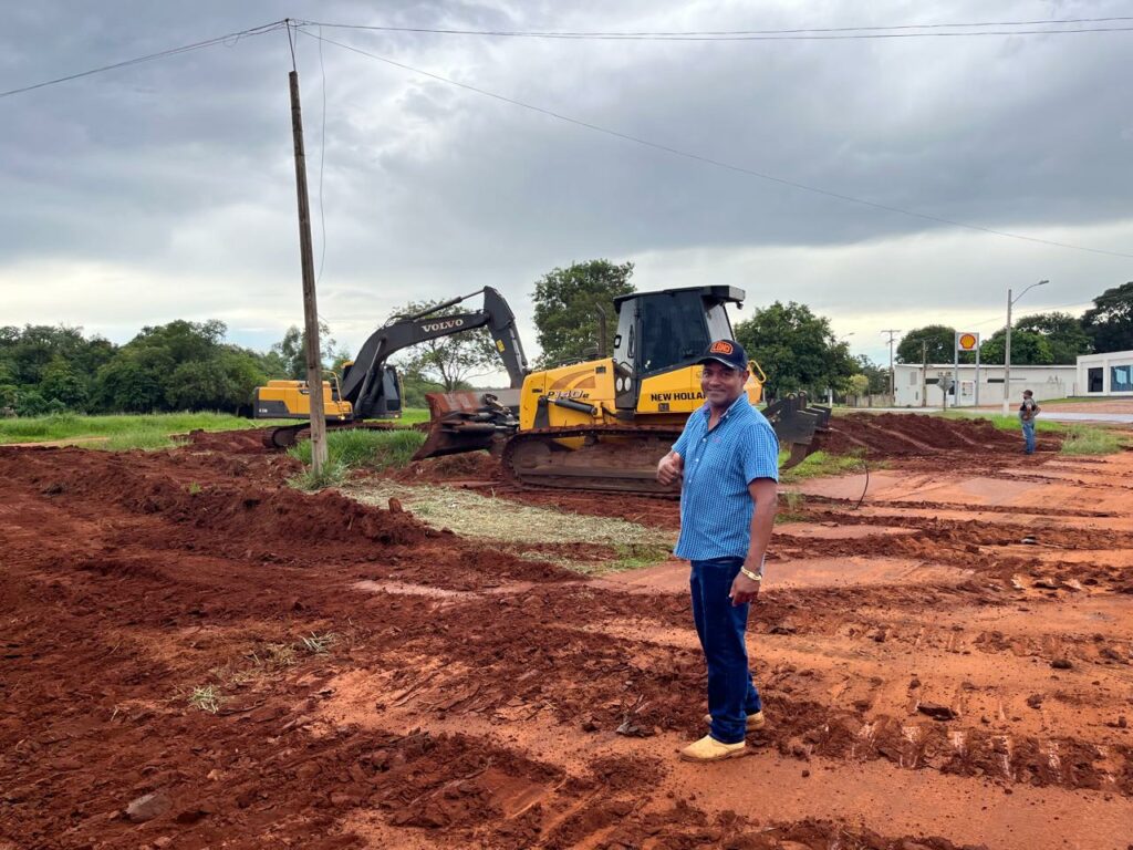 Parceria com o Conisul garante limpeza da linha internacional em Paranhos Parceria com o Conisul garante limpeza da linha internacional em Paranhos