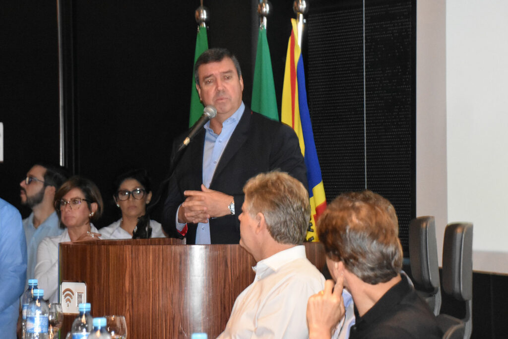 Fiems participa do lançamento da Dinapec 2025 e do Fórum Pré-COP30 Fiems participa do lançamento da Dinapec 2025 e do Fórum Pré-COP30