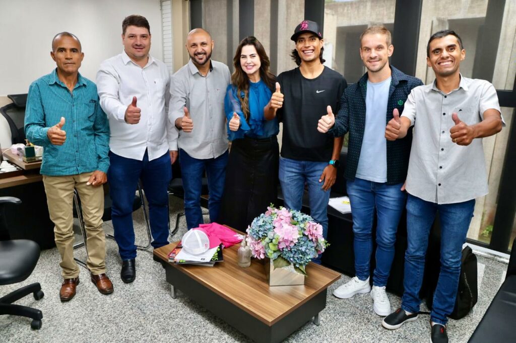 Nilsinho articula reunião entre AAC Runners e deputada Mara Caseiro para fortalecimento do atletismo em Caarapó Nilsinho articula reunião entre AAC Runners e deputada Mara Caseiro para fortalecimento do atletismo em Caarapó