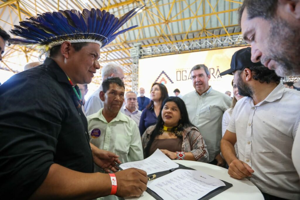 Para beneficiar famílias indígenas, MS recebe R$ 55,1 milhões para construção de casas em sete municípios Para beneficiar famílias indígenas, MS recebe R$ 55,1 milhões para construção de casas em sete municípios