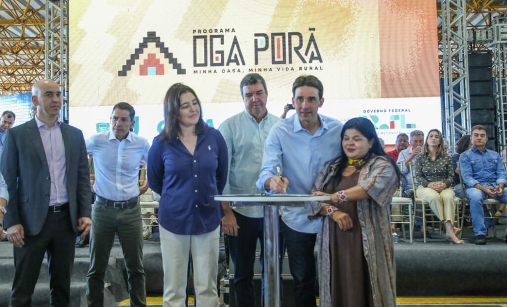 Para beneficiar famílias indígenas, MS recebe R$ 55,1 milhões para construção de casas em sete municípios Para beneficiar famílias indígenas, MS recebe R$ 55,1 milhões para construção de casas em sete municípios