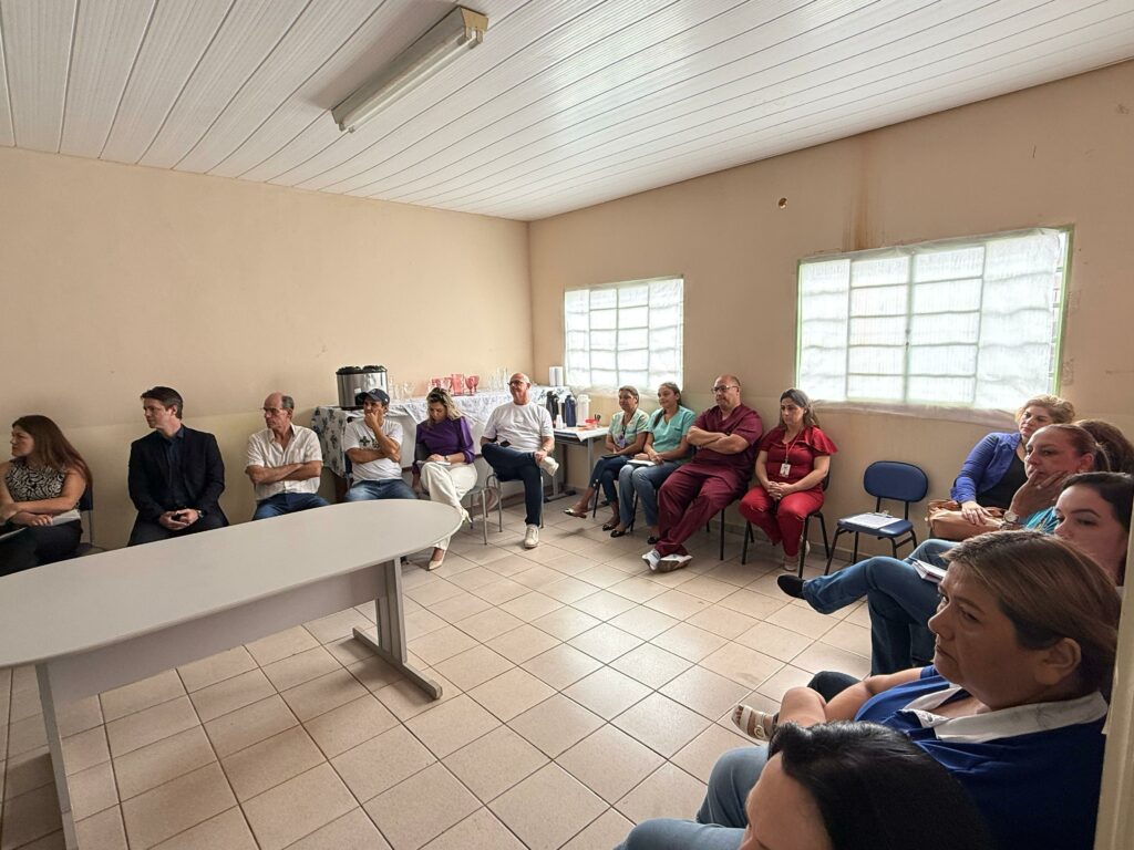Rede de Proteção se fortalece em Amambai com reunião no CREAS Rede de Proteção se fortalece em Amambai com reunião no CREAS