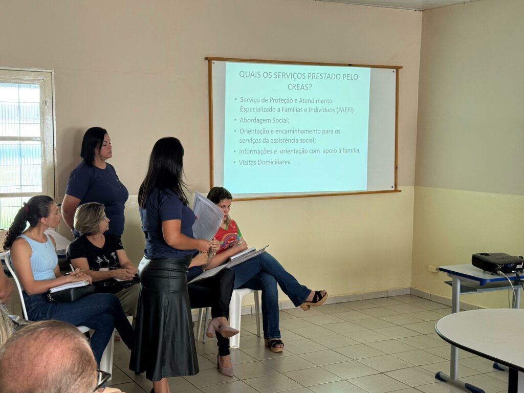 Rede de Proteção se fortalece em Amambai com reunião no CREAS Rede de Proteção se fortalece em Amambai com reunião no CREAS