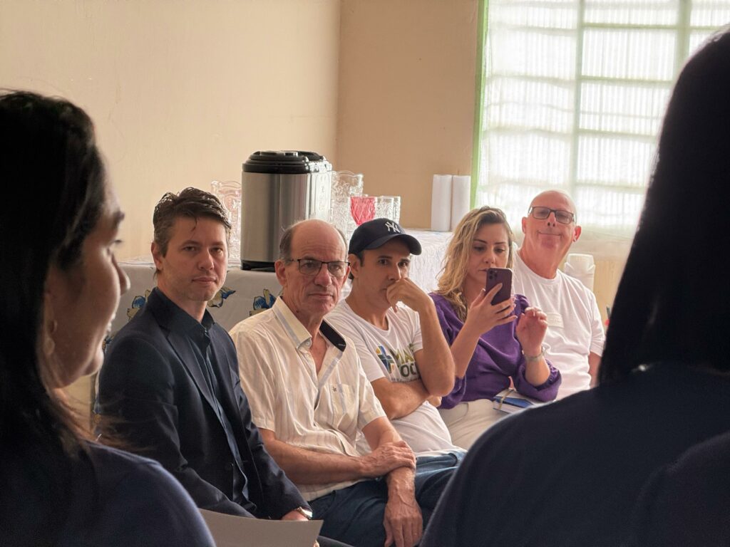 Rede de Proteção se fortalece em Amambai com reunião no CREAS Rede de Proteção se fortalece em Amambai com reunião no CREAS