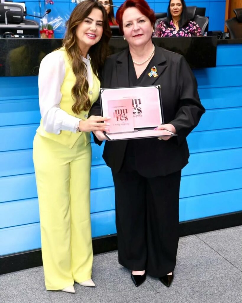 Deputada Mara Caseiro destaca sessão solene da ALEMS em homenagem às mulheres, com a entrega do Troféu Celina Jallad Deputada Mara Caseiro destaca sessão solene da ALEMS em homenagem às mulheres, com a entrega do Troféu Celina Jallad