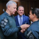 Coronel David recebe medalha da Polícia Militar por atuação no combate à violência contra a mulher