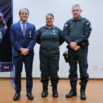 Coronel David recebe medalha da Polícia Militar por atuação no combate à violência contra a mulher