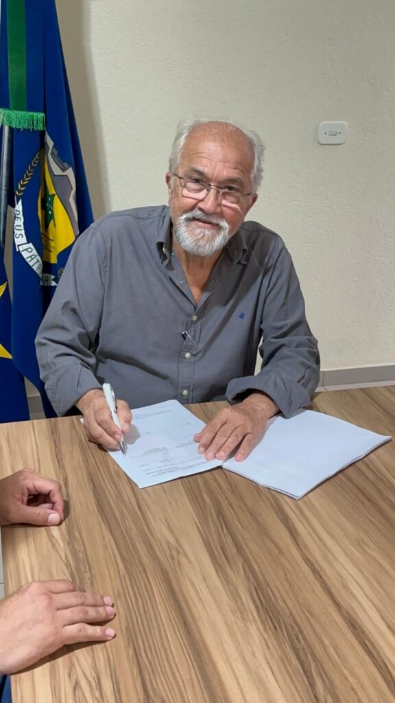 Prefeito Lídio Ledesma anuncia mais de R$ 20 milhões em investimentos para pavimentação asfáltica Iguatemi Prefeito Lídio Ledesma anuncia mais de R$ 20 milhões em investimentos para pavimentação asfáltica Iguatemi