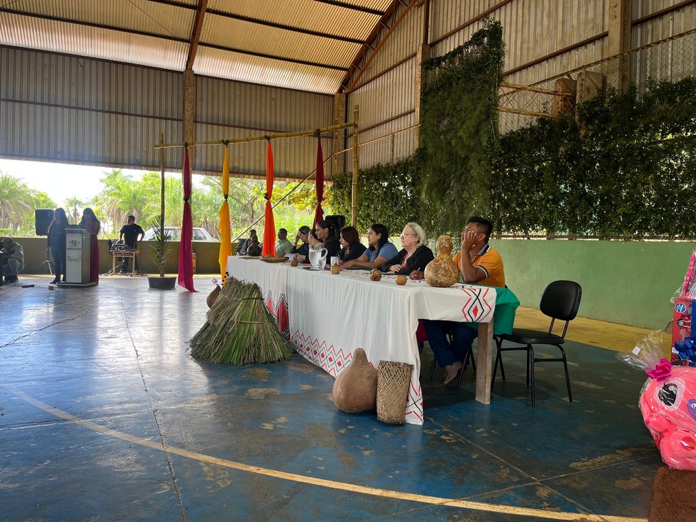 Paranhos fortalece ações em comunidades indígenas durante semana comemorativa Paranhos fortalece ações em comunidades indígenas durante semana comemorativa