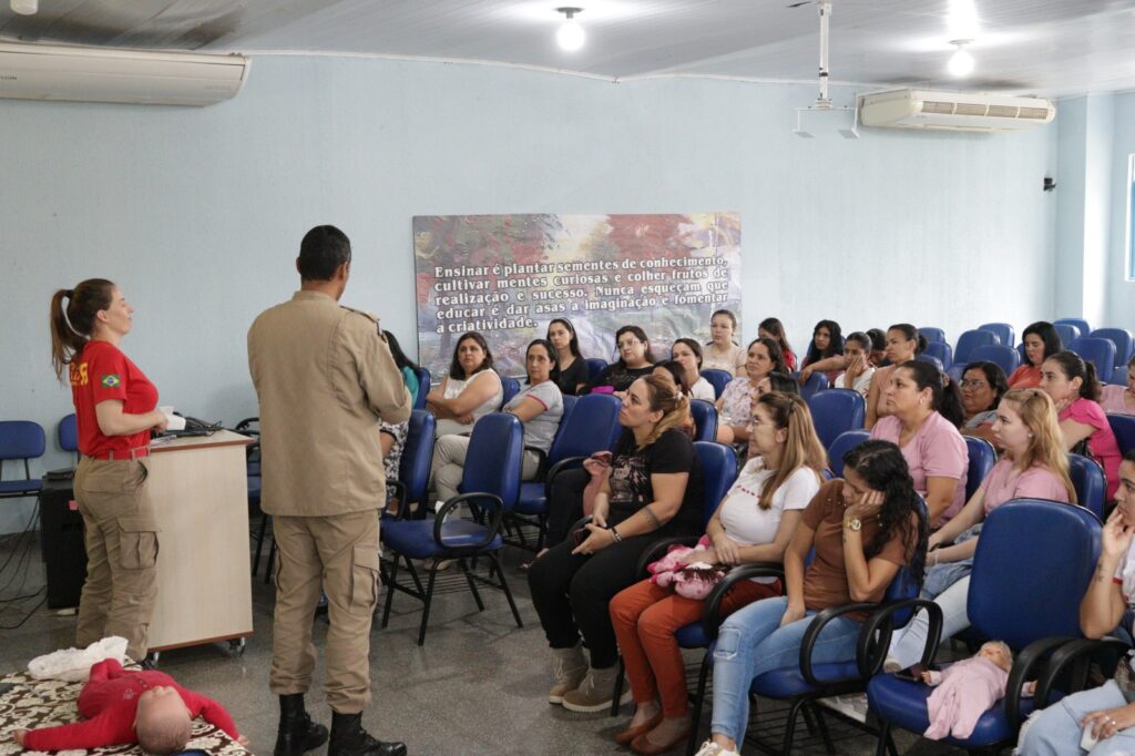 Profissionais da Educação de Amambai recebem treinamento da Lei Lucas