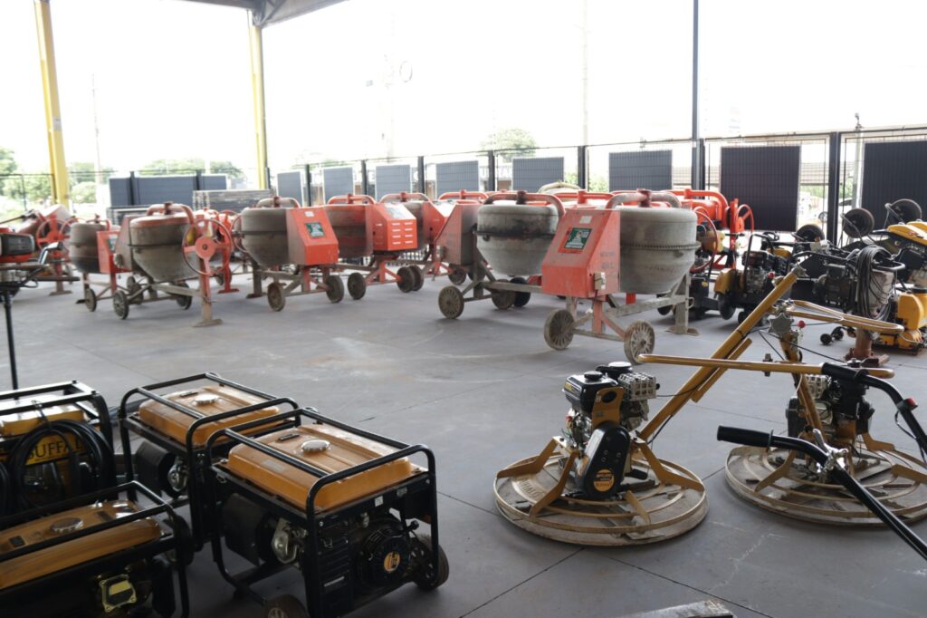 Loq Ferramentas inaugura e aposta no crescimento do setor da construção em Amambai