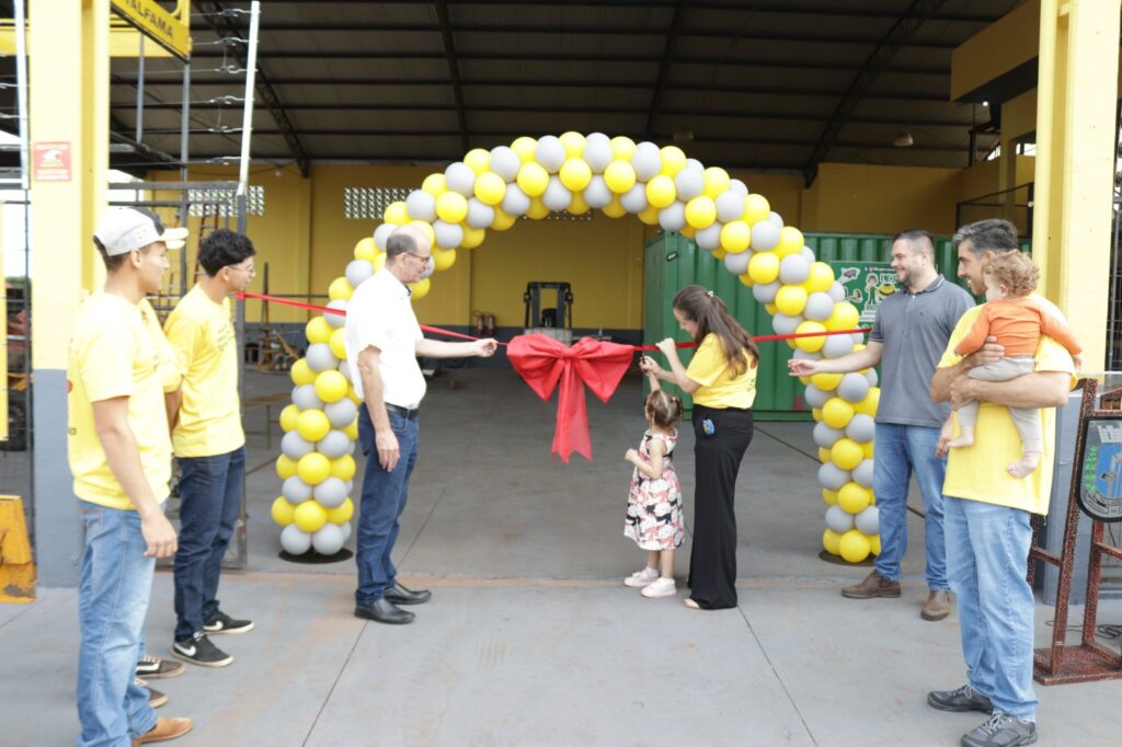 Loq Ferramentas inaugura e aposta no crescimento do setor da construção em Amambai