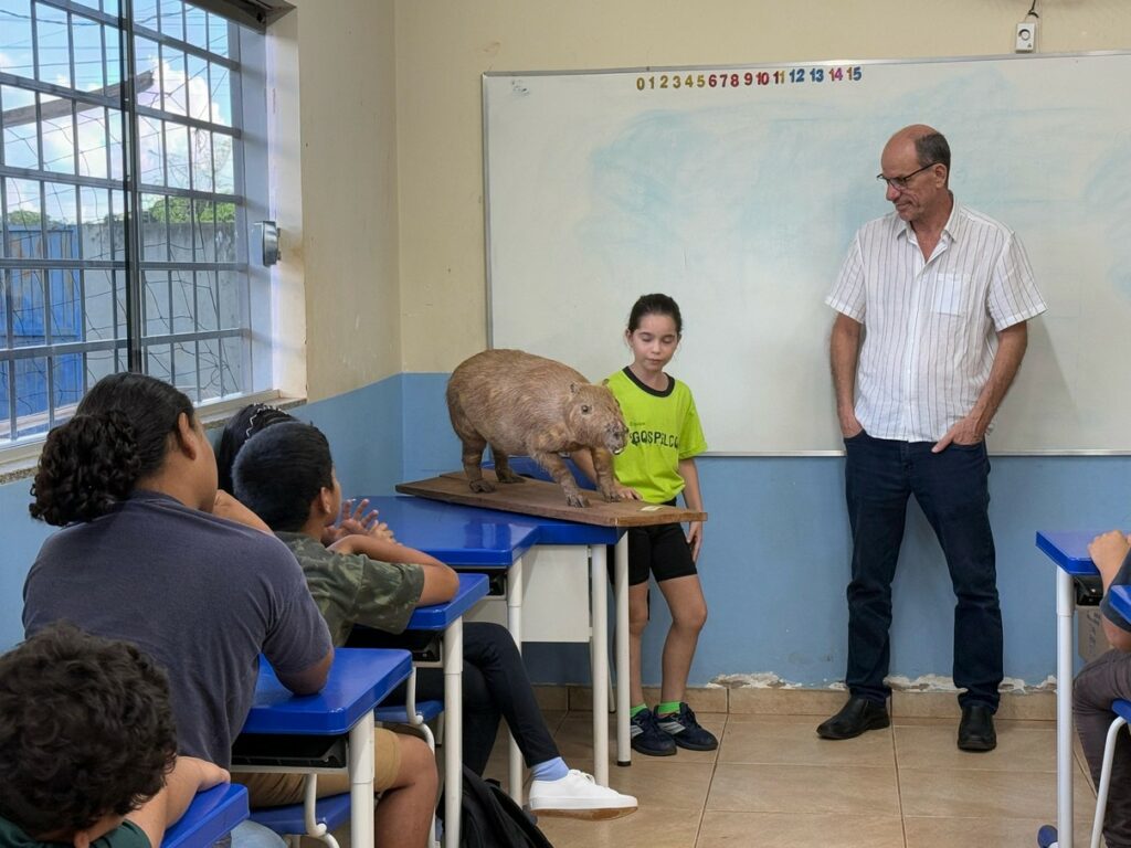 Alunos do Projeto Florestinha recebem ovos de Páscoa em ação da Prefeitura de Amambai